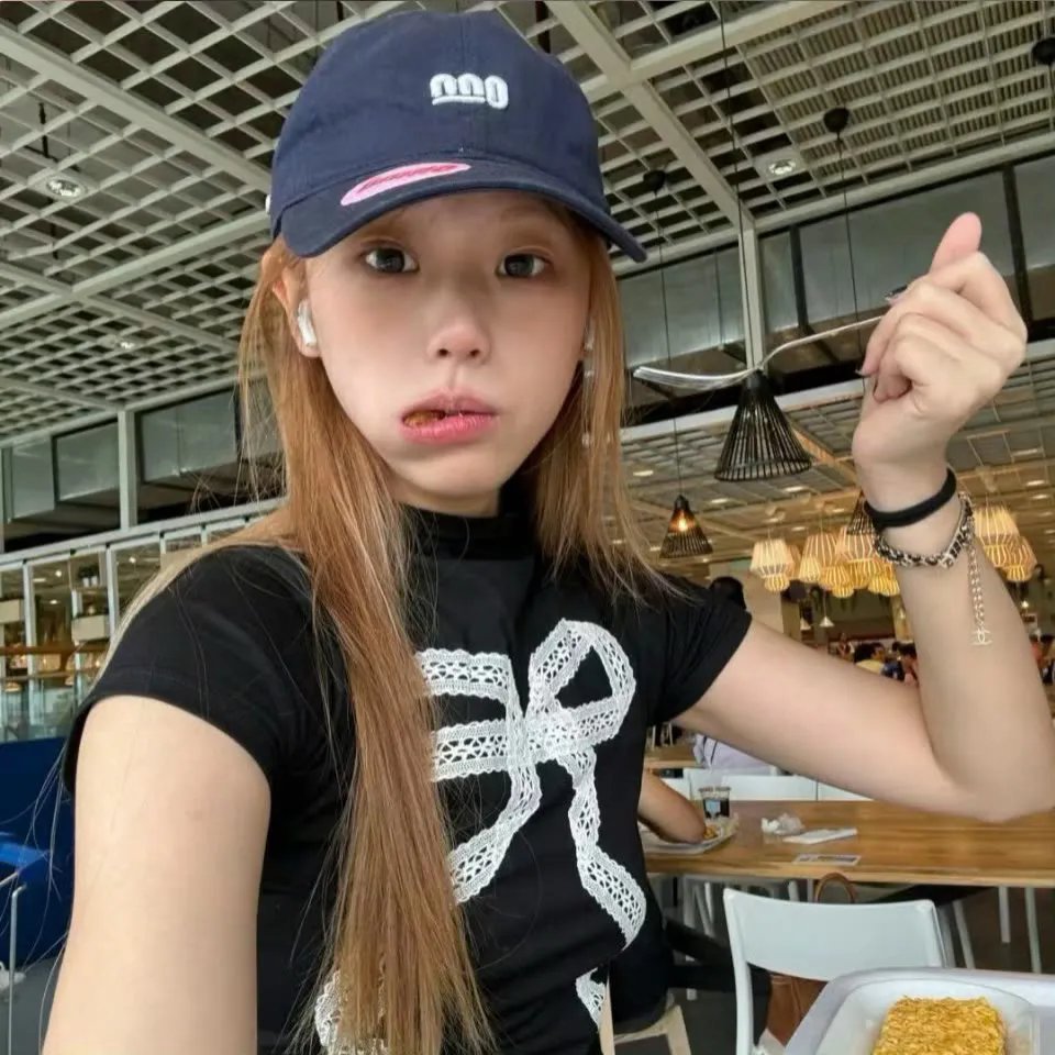 小雁与吴爱丽
